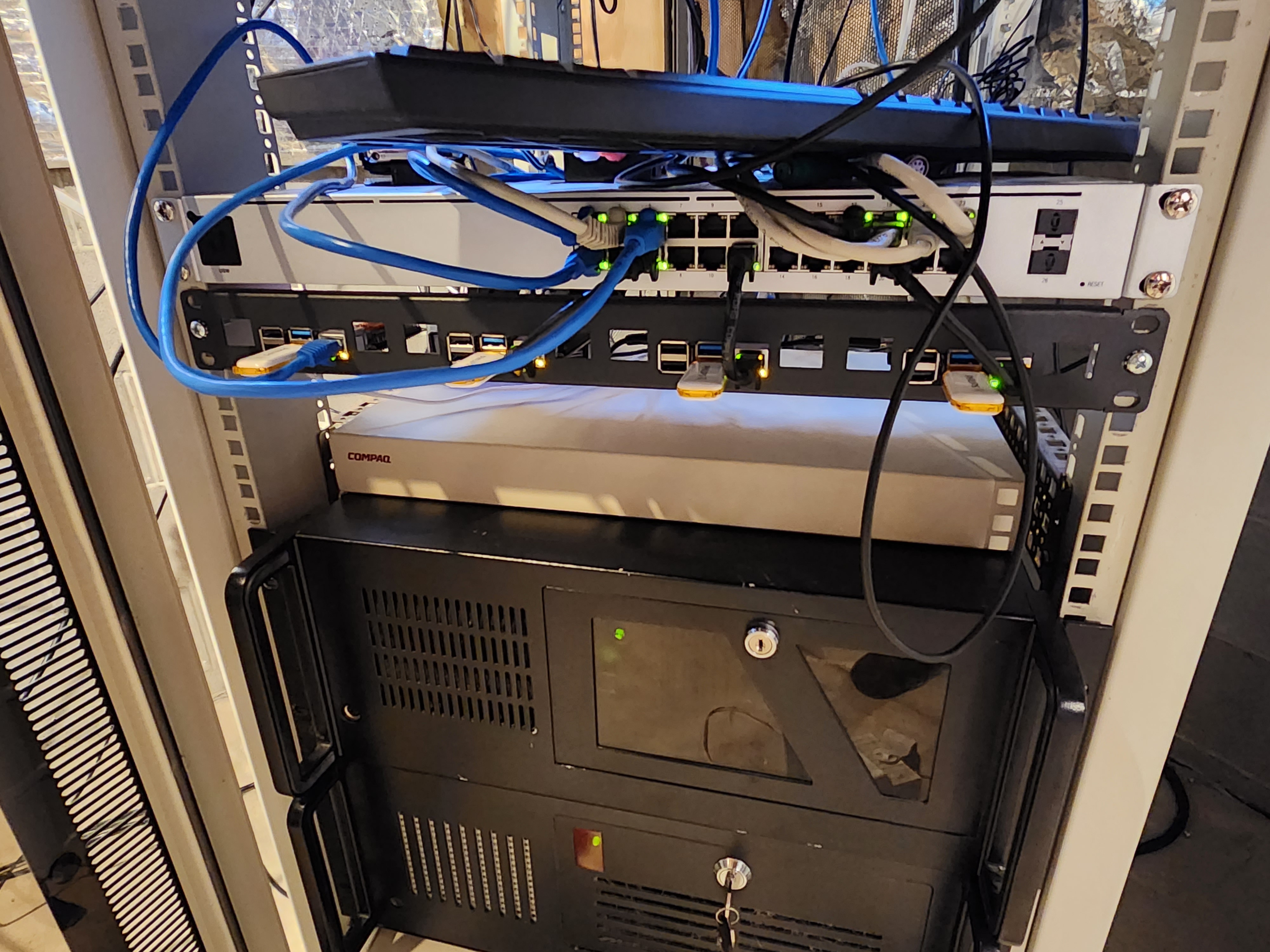 Deevnet Home rack